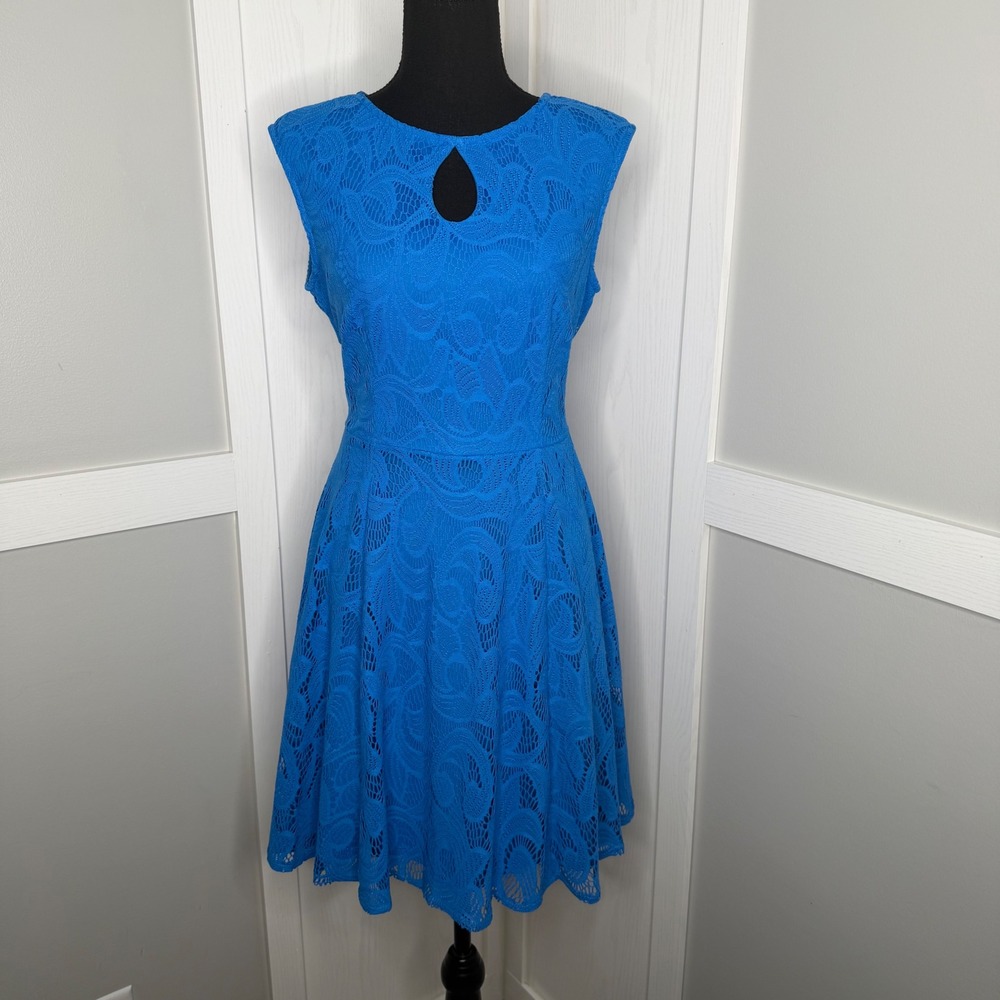 London Style Collection Dress Womens 10P Blue Lace Keyhole Fit & Flare 153031